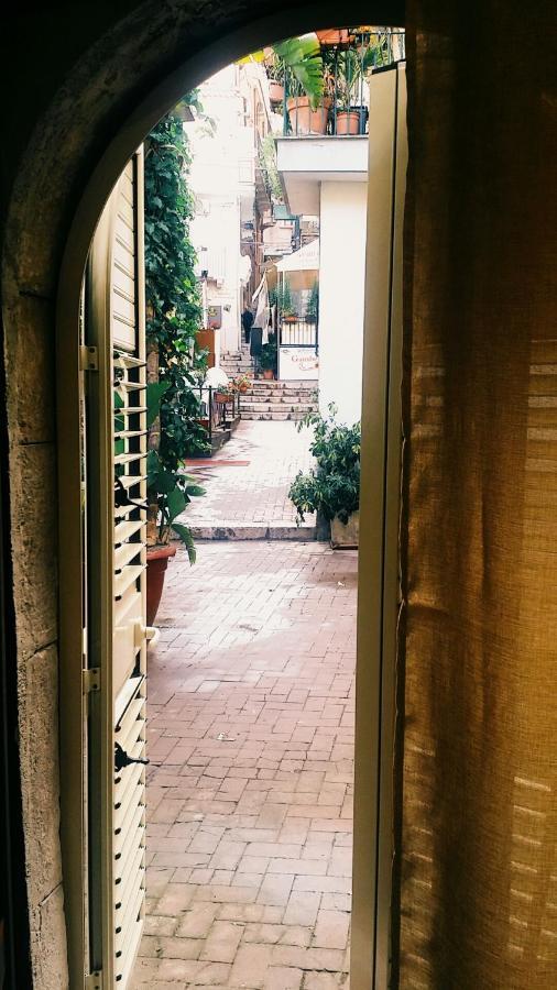 タオルミーナ Casa Cleoneヴィラ エクステリア 写真