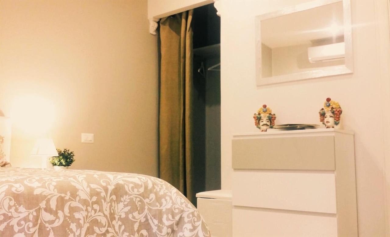 タオルミーナ Casa Cleoneヴィラ エクステリア 写真