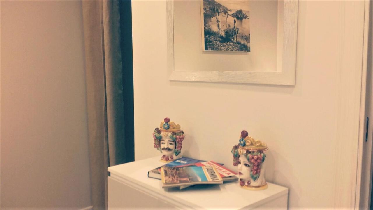 タオルミーナ Casa Cleoneヴィラ エクステリア 写真