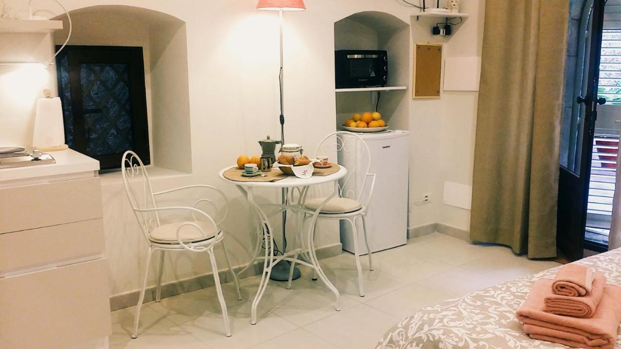 タオルミーナ Casa Cleoneヴィラ エクステリア 写真